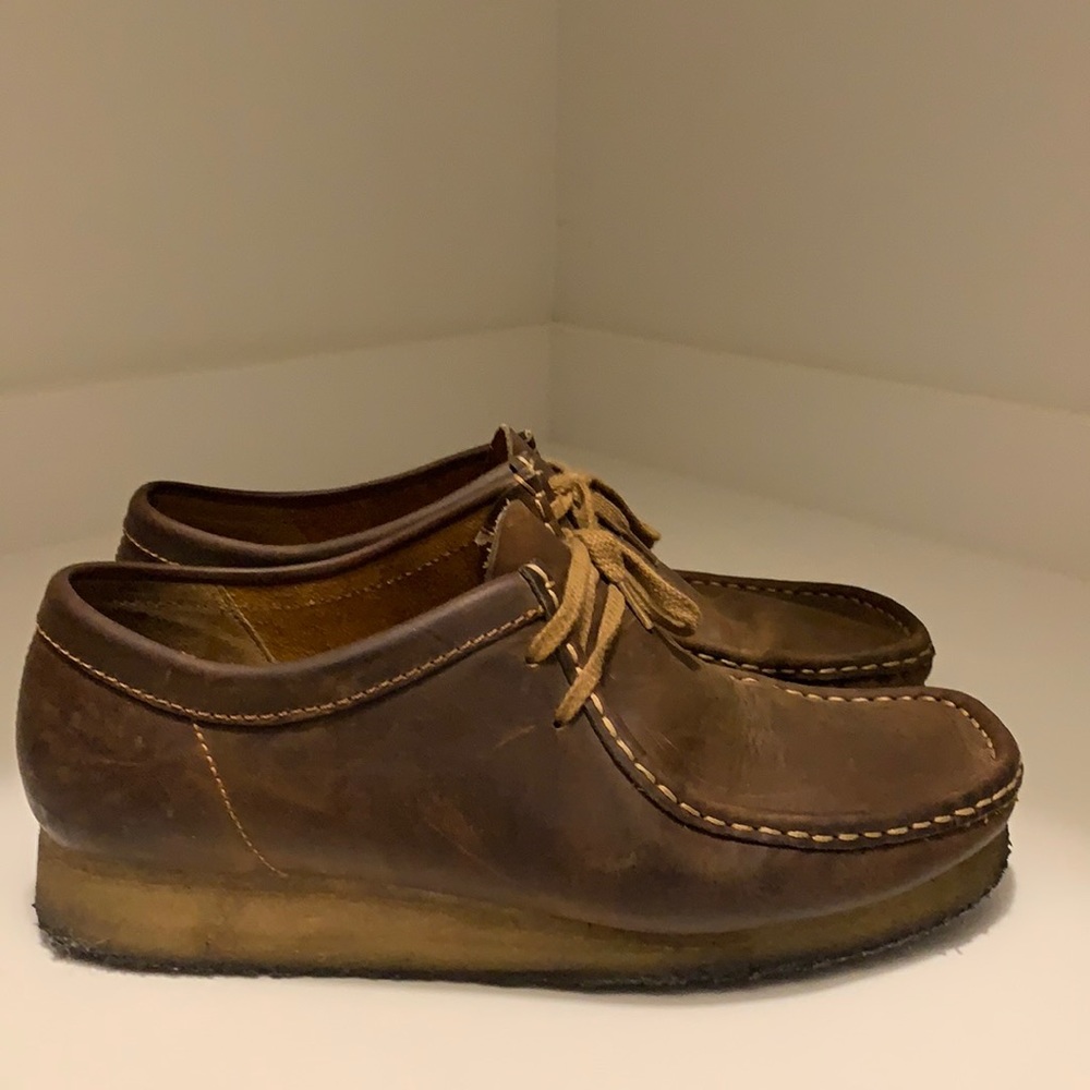 Men’s Clark’s Wallabee Beeswax Brown Leather Shoes